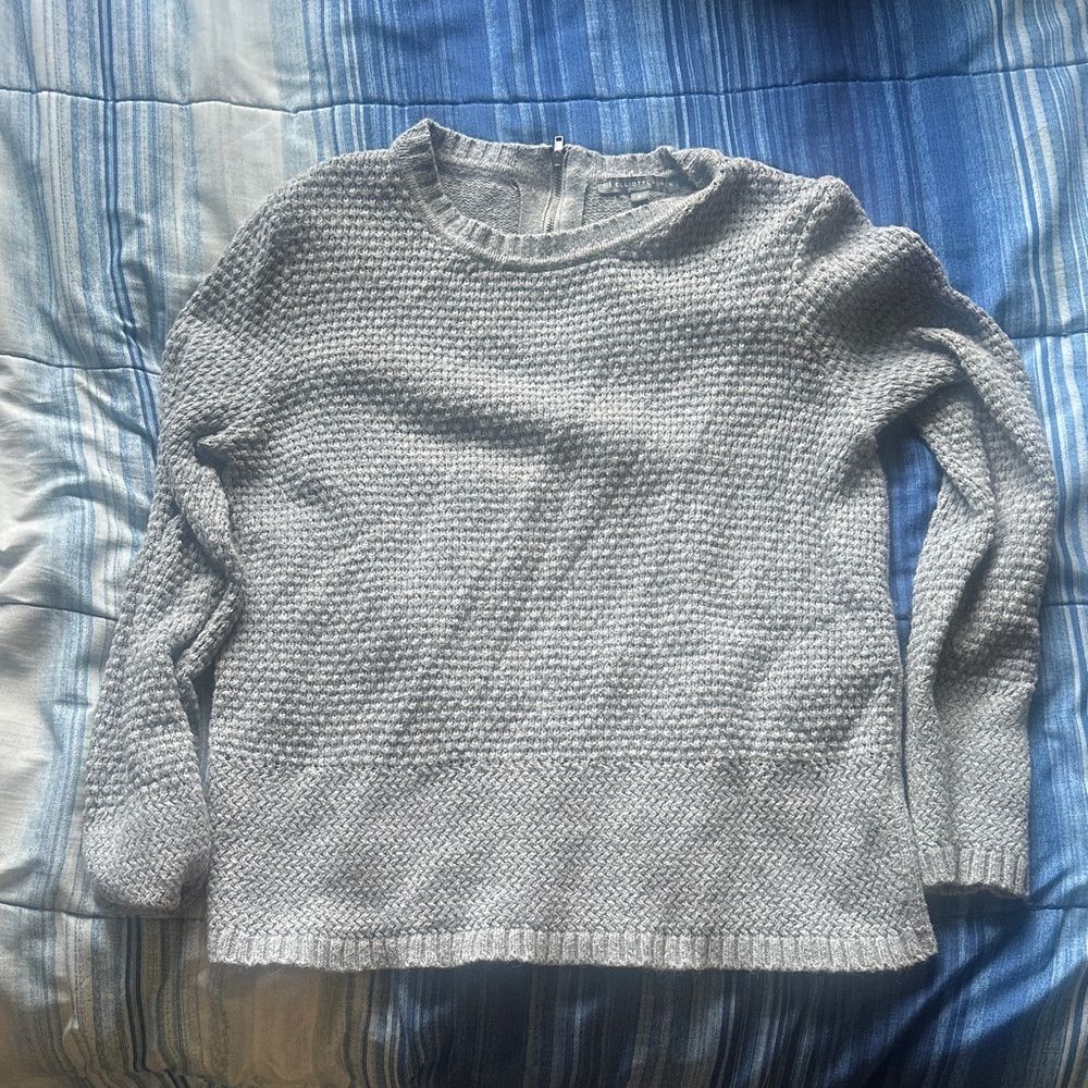 Elliott Lauren Textured Gray Sweater